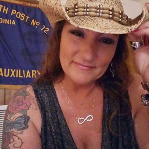 Meet your Posher, Terrie